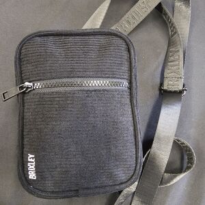 Brixley corduroy with logo strap